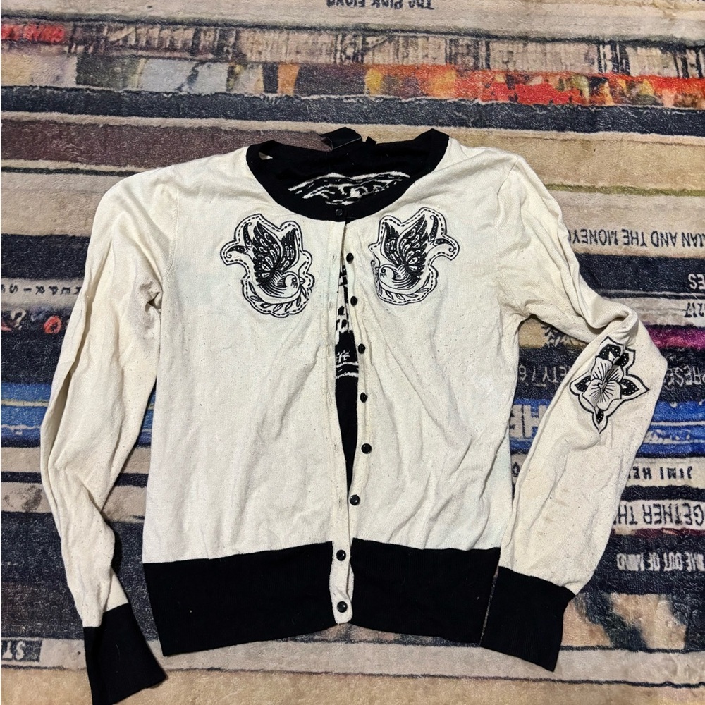 Banjo and Cake Women's Black and White skull Cardigan Sweater XL